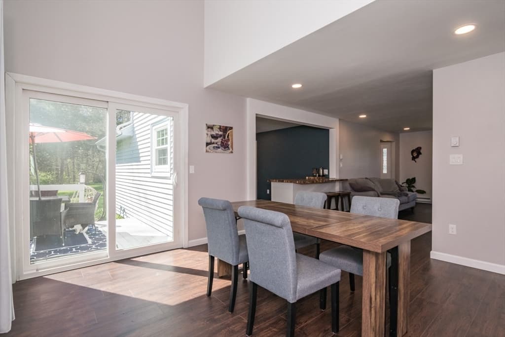 Condominium at 6 Duncan Dr # B, Deerfield MA 01373, Deerfield, photo 8 of 33