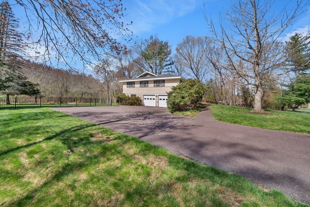14 October Ln, Weston MA 02493 photo 5