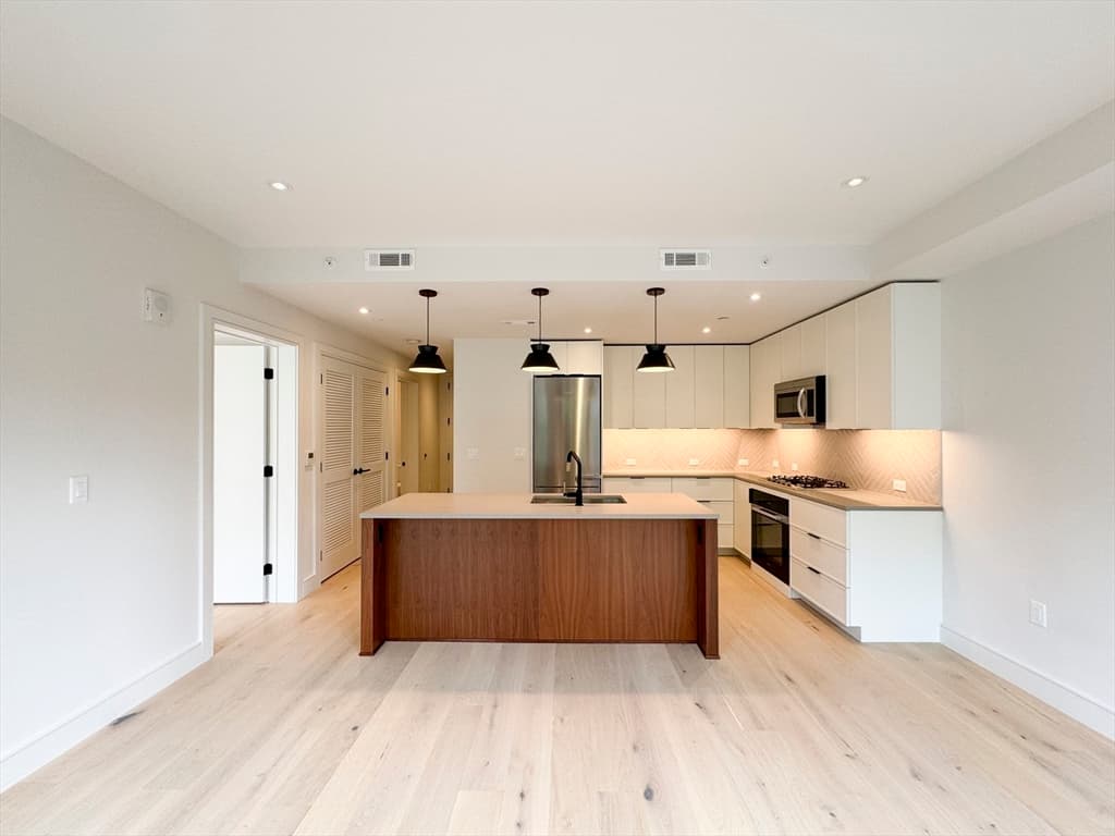 Condominium at 1 Nevins Hill Way # 406, Boston MA 02135, photo 8 of 37
