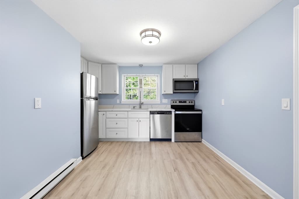 Condominium at 8 Maple Crest Cir # C, Holyoke MA 01040, Holyoke, photo 10 of 18