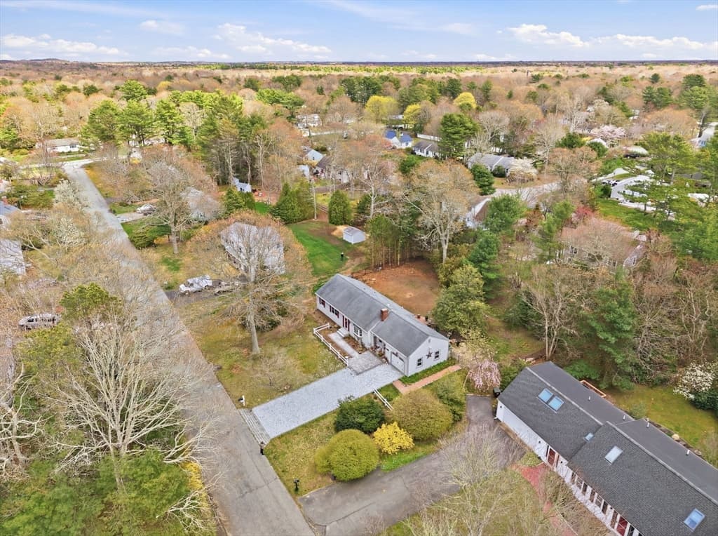 53 Hadrada Ln, Barnstable MA 02632 photo 2