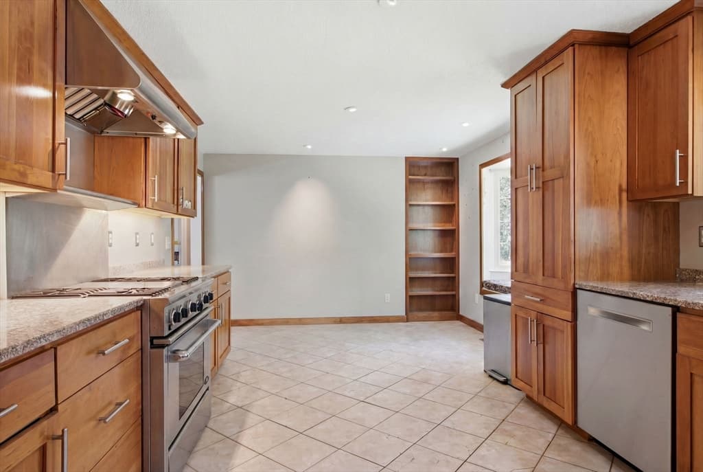 53 Hadrada Ln, Barnstable MA 02632 photo 5
