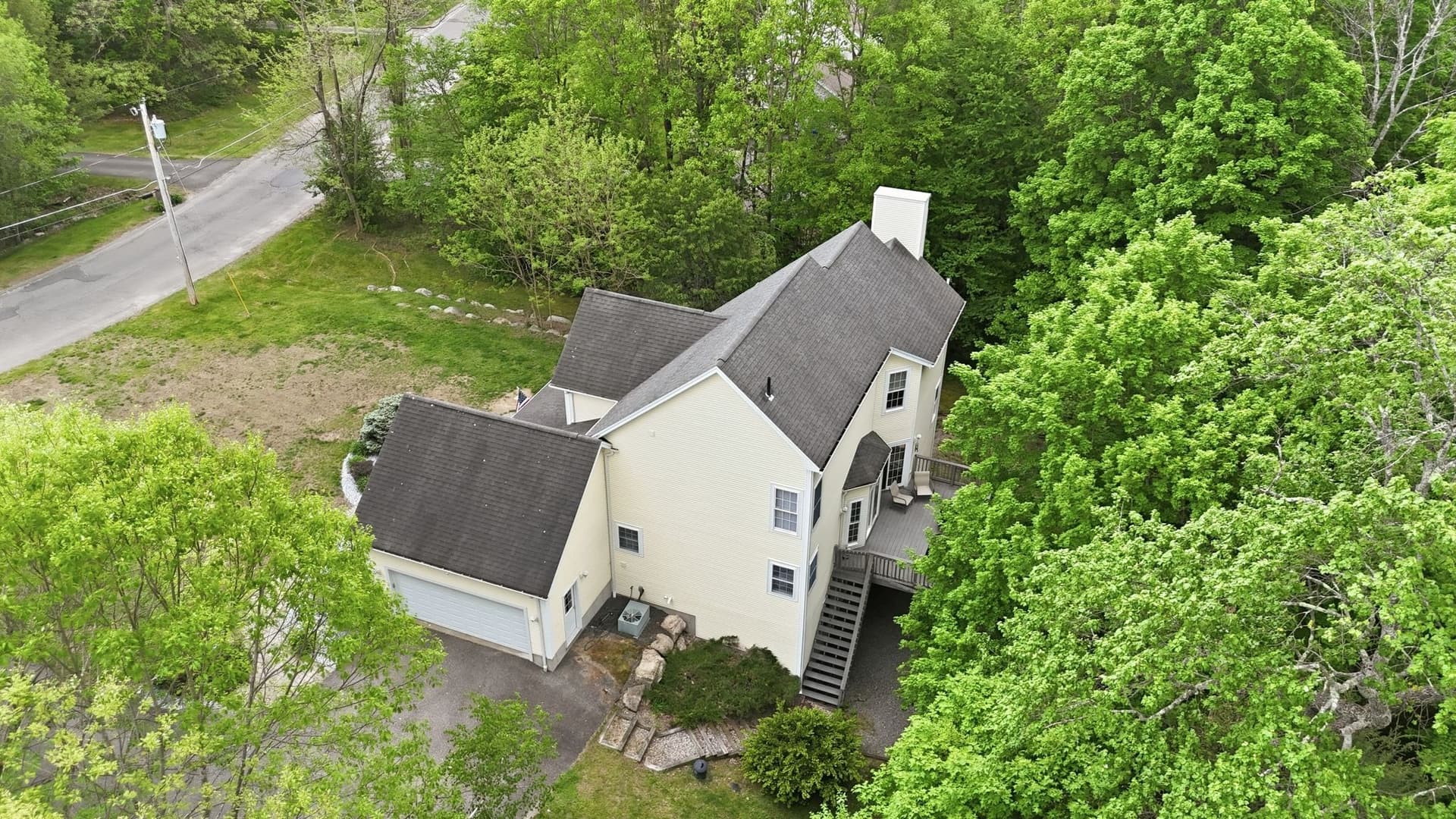 Single Family Residence at 81 Sheffield Dr, Belchertown MA 01007, photo 39 of 40