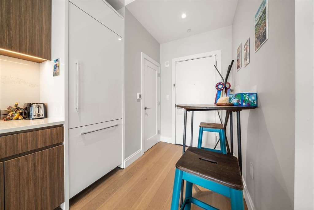 Condominium at 100 Shawmut Ave # 811, Boston MA 02118, photo 12 of 37