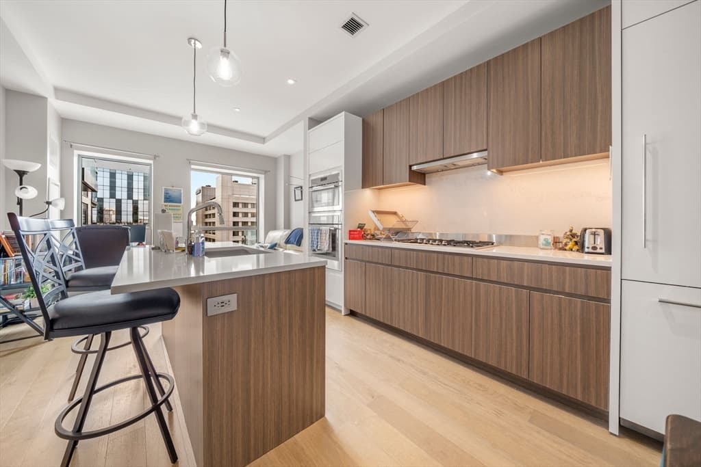 Condominium at 100 Shawmut Ave # 811, Boston MA 02118, photo 7 of 37