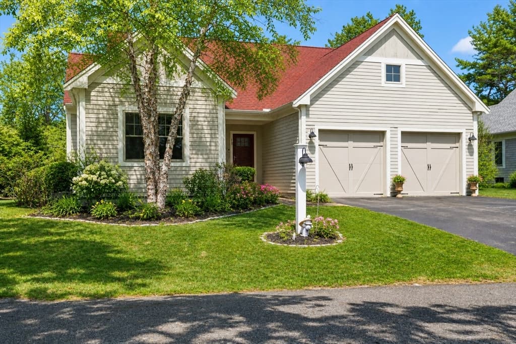 15 Southview Way, Plymouth MA 02360