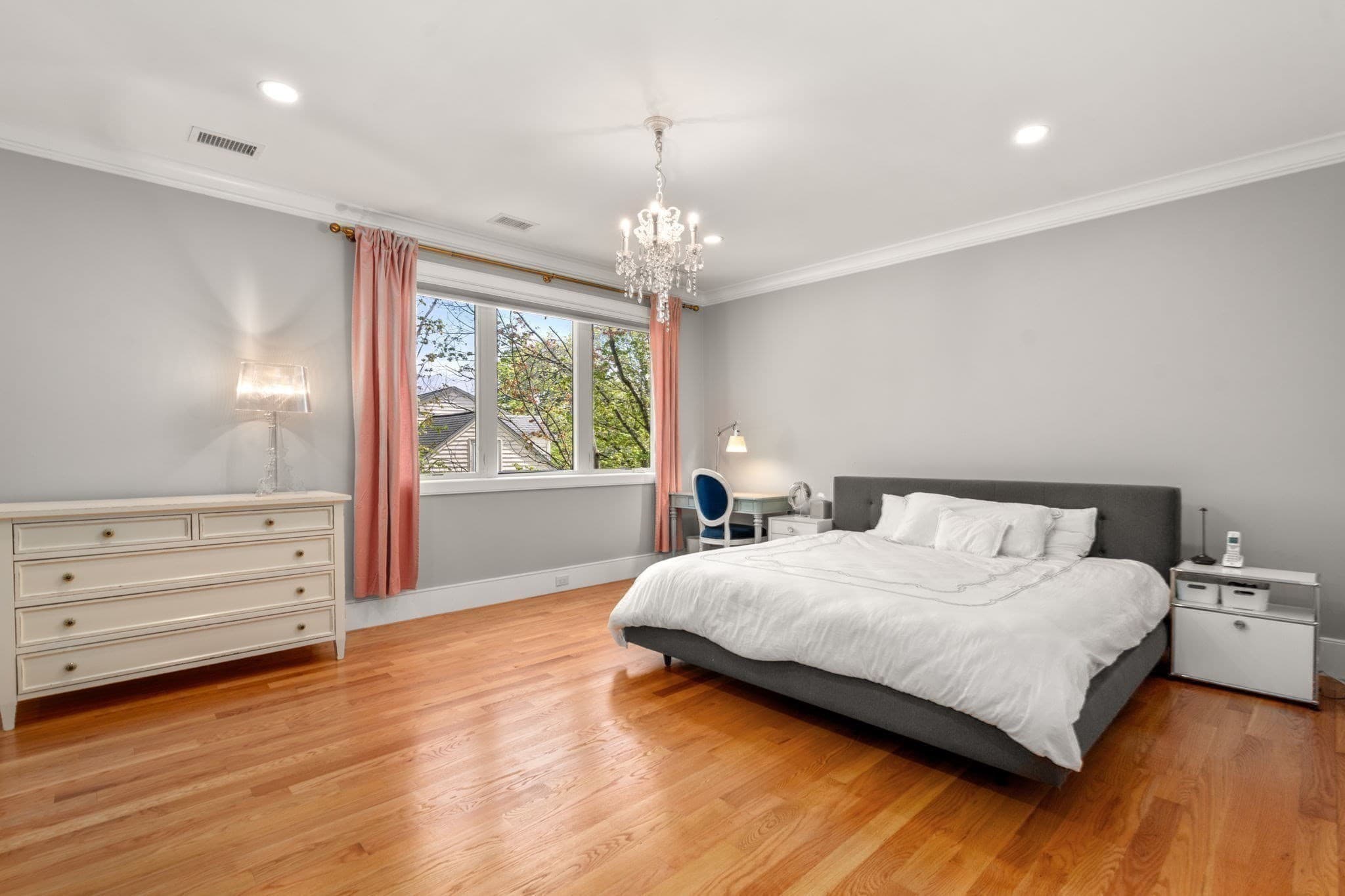 Single Family Residence at 6 Wiswall Rd, Newton MA 02459, photo 20 of 39