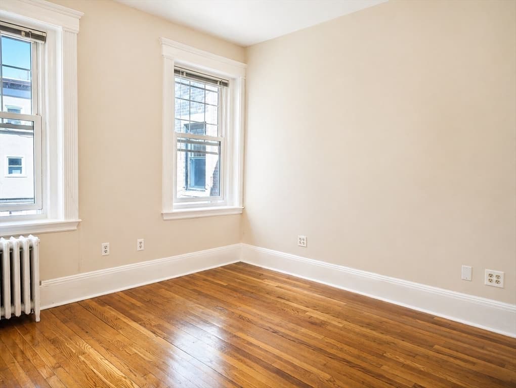 Condominium at 1177 Commonwealth Ave # 6, Boston MA 02134, photo 9 of 11