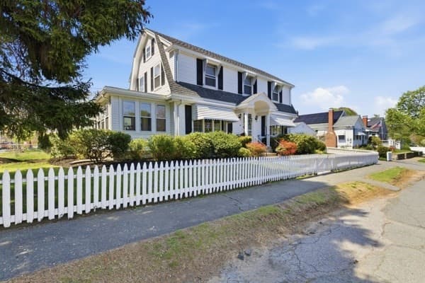 57 Cumberland Circle, Lynn MA 01904