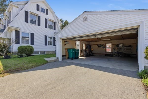 Single Family Residence at 57 Cumberland Circle, Lynn MA 01904, photo 11 of 40