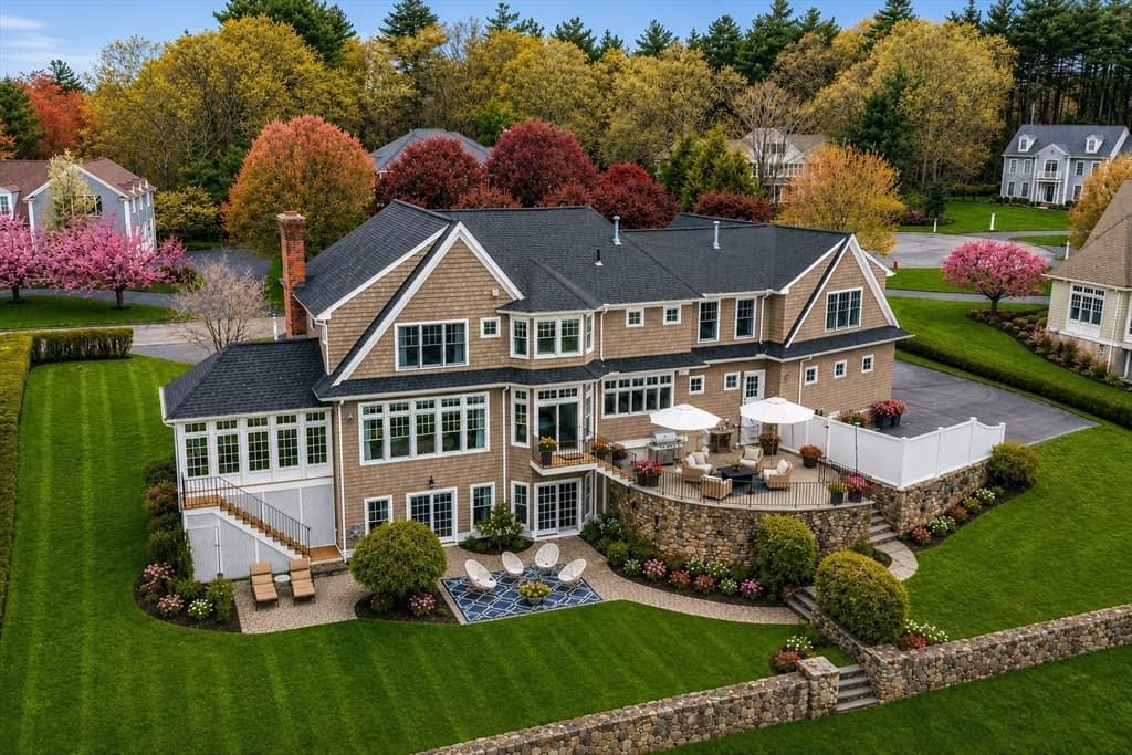 38 Fieldstone Farm Rd, Sudbury MA 01776