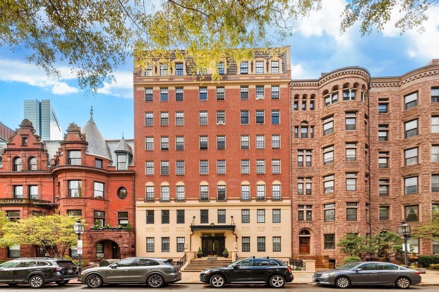 180 Commonwealth Ave # B, Boston MA 02116