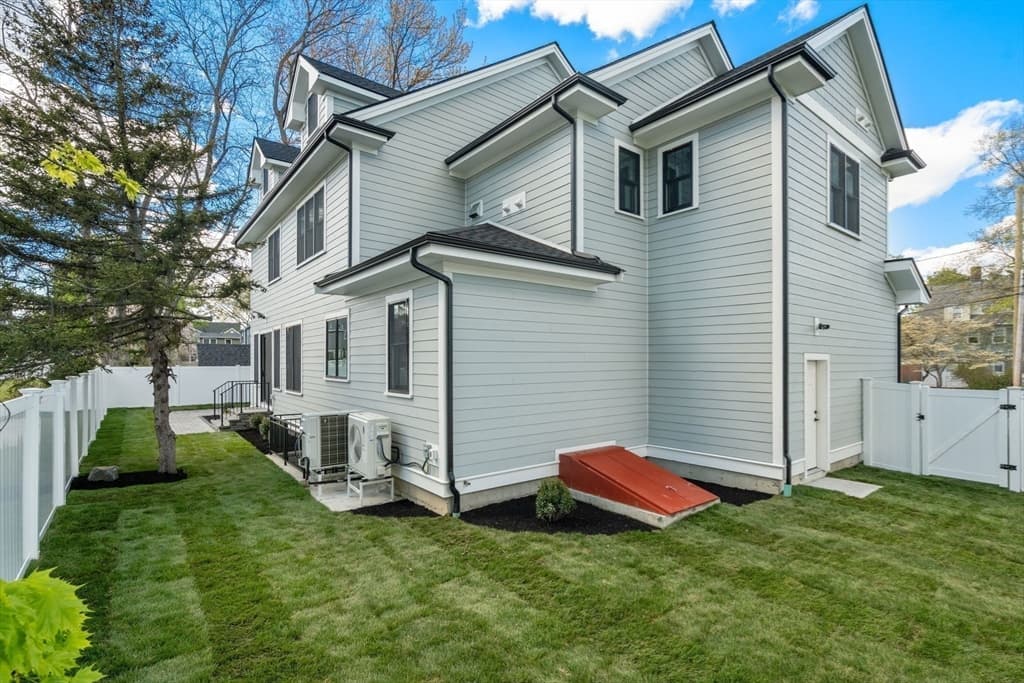 12 Sylvester Rd, Newton MA 02465 photo 16