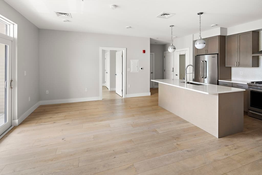 Condominium at 1650 Commonwealth Ave # 204, Boston MA 02135, photo 18 of 29