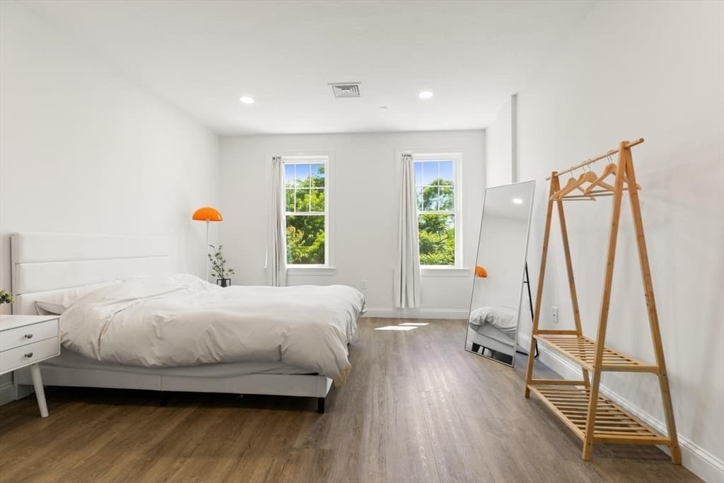 Condominium at 320 Middlesex Ave # E307, Medford MA 02155, photo 15 of 37