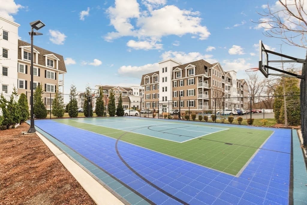 Condominium at 320 Middlesex Ave # E307, Medford MA 02155, photo 31 of 37