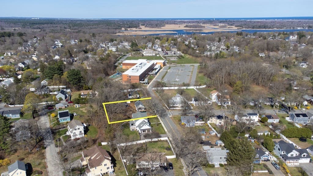 Condominium at 5 Murphy Ave # B, Newburyport MA 01950, photo 5 of 19