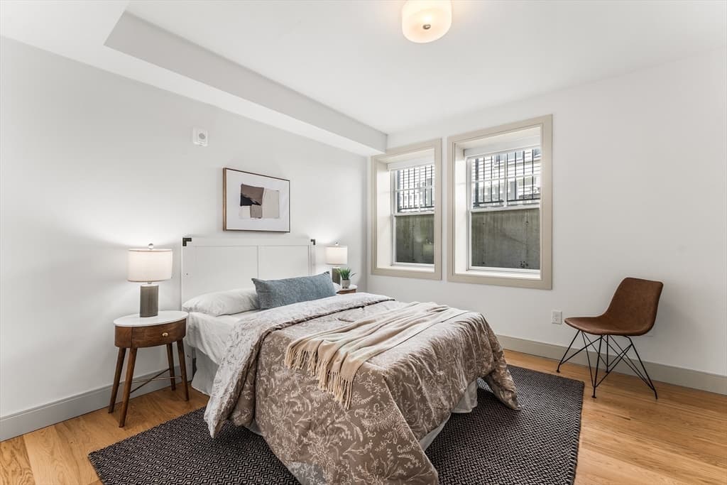 Condominium at 95 W Walnut Park # 1, Boston MA 02119, photo 17 of 26