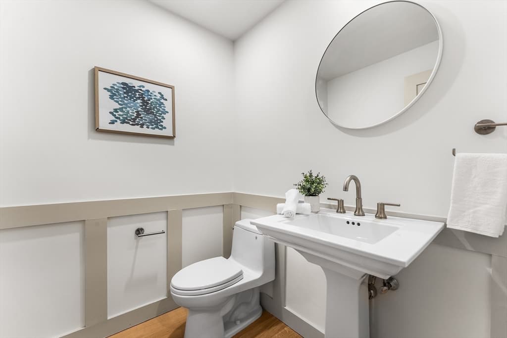 Condominium at 95 W Walnut Park # 1, Boston MA 02119, photo 12 of 26