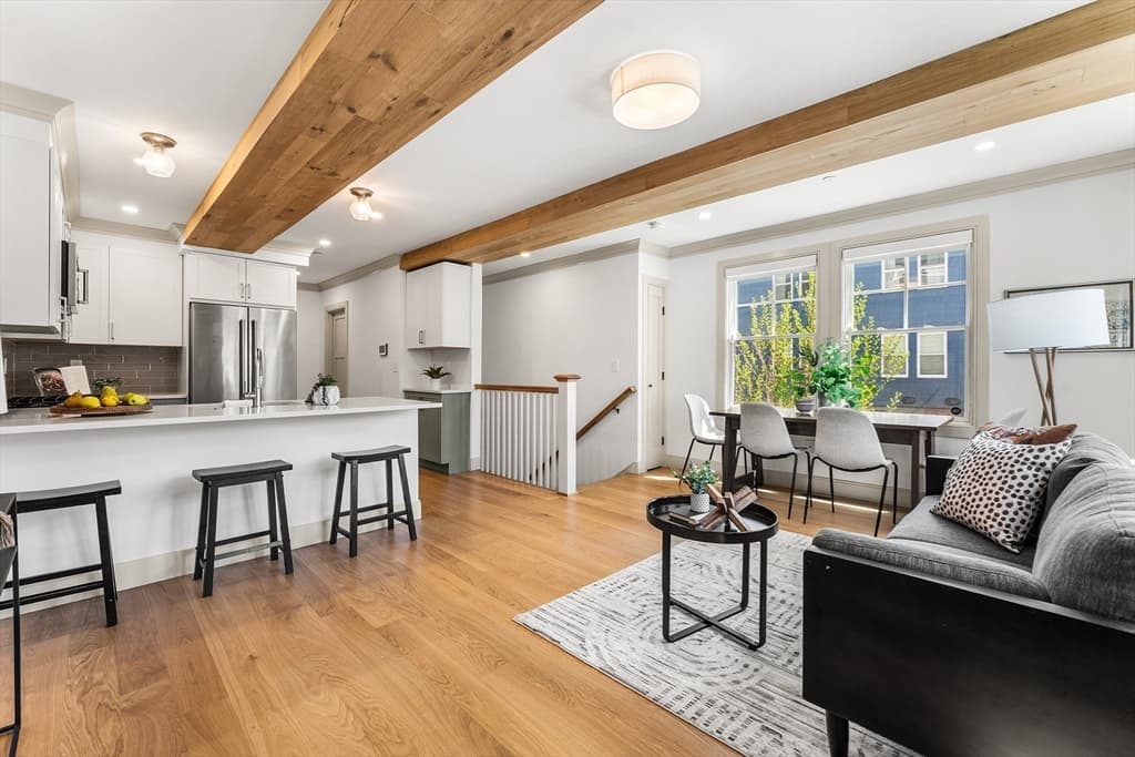 Condominium at 95 W Walnut Park # 1, Boston MA 02119, photo 9 of 26