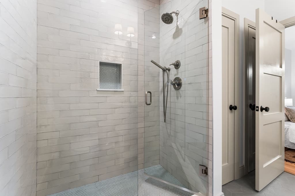 Condominium at 95 W Walnut Park # 1, Boston MA 02119, photo 15 of 26
