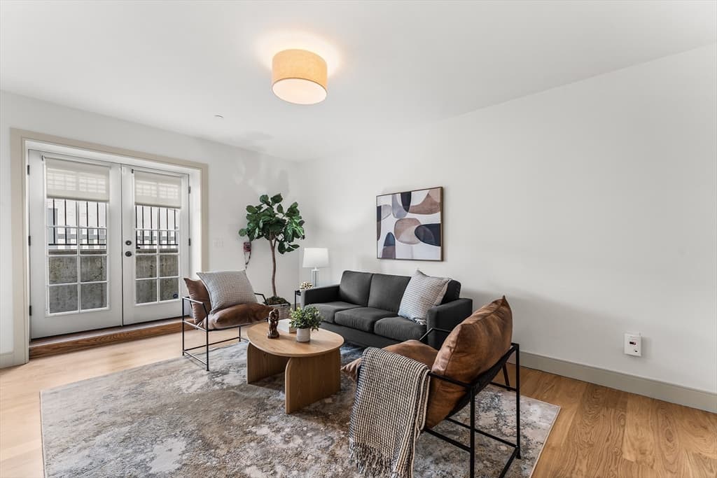 Condominium at 95 W Walnut Park # 1, Boston MA 02119, photo 21 of 26