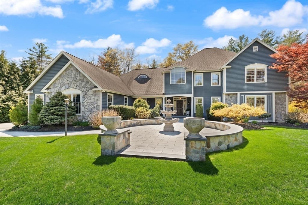47 Symphony Dr, Easton MA 02356