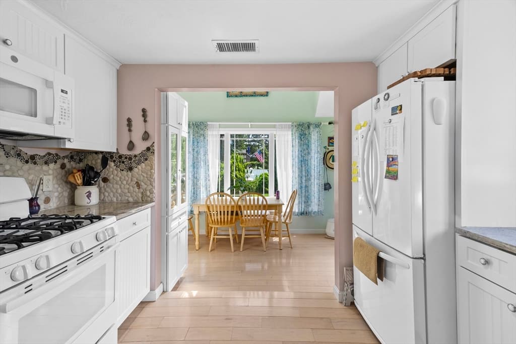 6 North Road, Mattapoisett MA 02739 photo 10