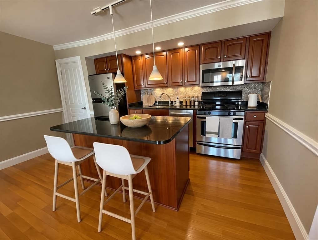 Condominium at 366 Dorchester Street # 4, Boston MA 02127, Boston, photo 2 of 9