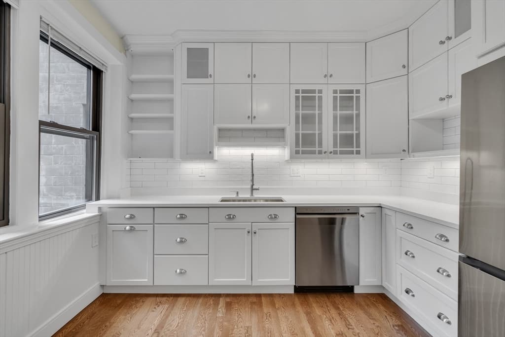 Condominium at 114 Fenway # 6, Boston MA 02115, photo 5 of 31