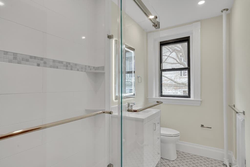 Condominium at 114 Fenway # 6, Boston MA 02115, photo 11 of 31
