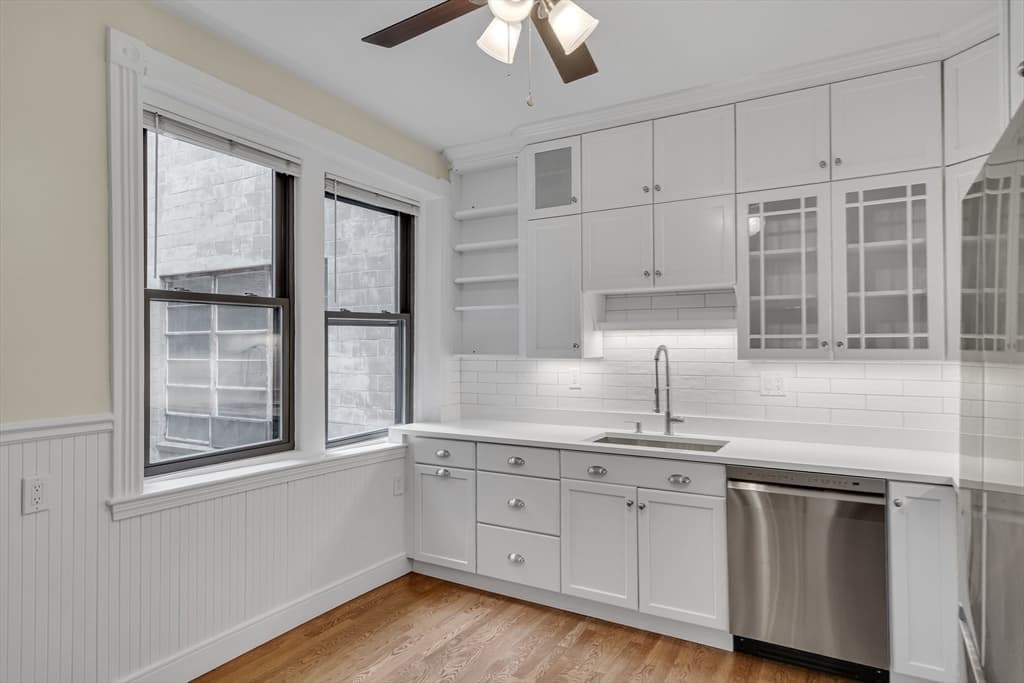 Condominium at 114 Fenway # 6, Boston MA 02115, photo 8 of 31