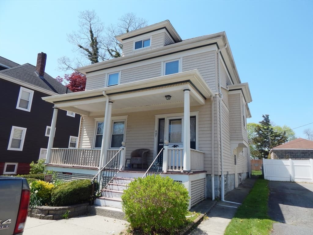 2 Family - 2 Units Up/Down at 407 Park St, New Bedford MA 02740, New Bedford, photo 2 of 30