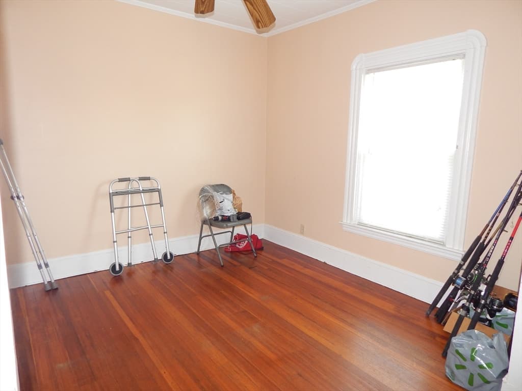 2 Family - 2 Units Up/Down at 407 Park St, New Bedford MA 02740, New Bedford, photo 16 of 30