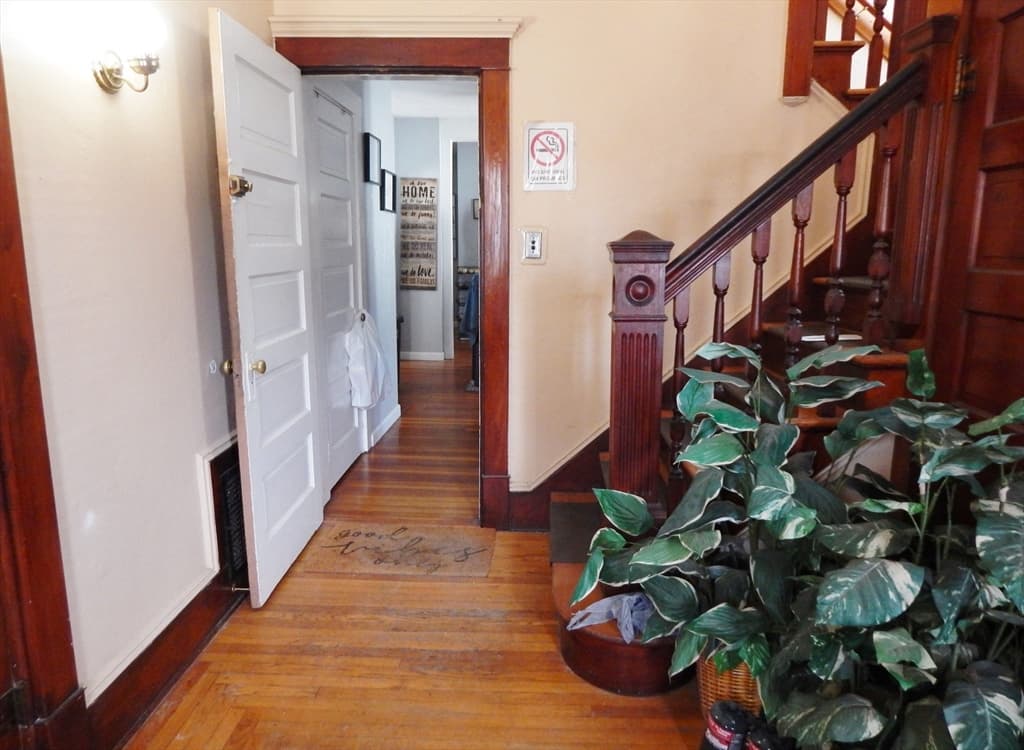 2 Family - 2 Units Up/Down at 407 Park St, New Bedford MA 02740, New Bedford, photo 5 of 30