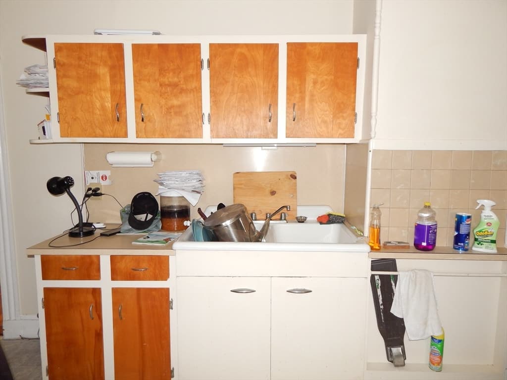 2 Family - 2 Units Up/Down at 407 Park St, New Bedford MA 02740, New Bedford, photo 20 of 30