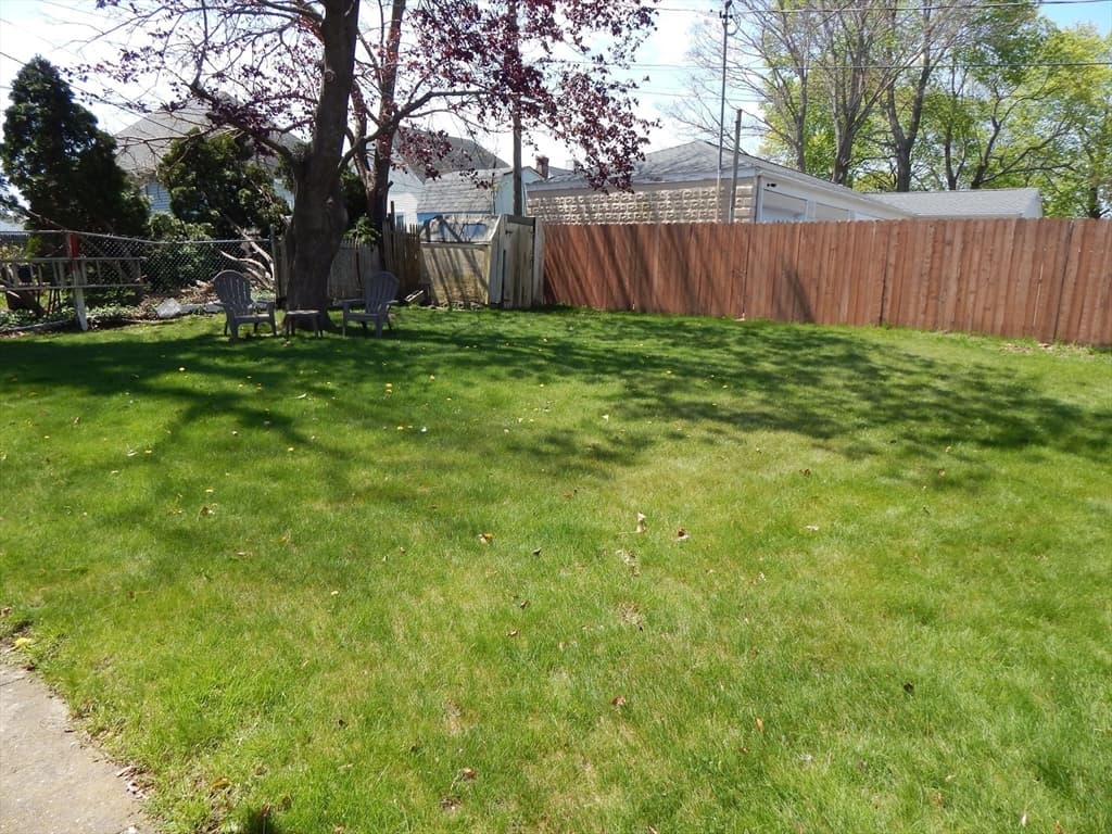 2 Family - 2 Units Up/Down at 407 Park St, New Bedford MA 02740, New Bedford, photo 24 of 30