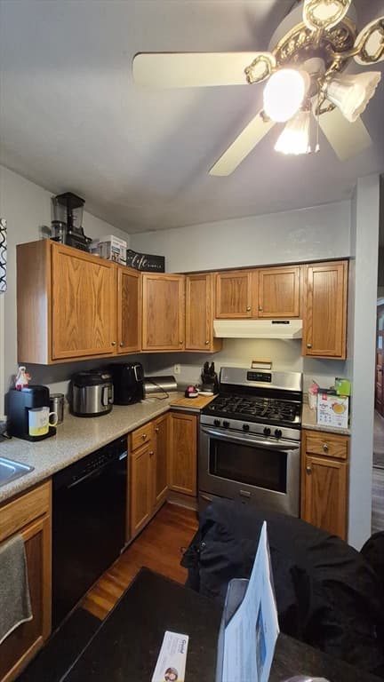 2 Family - 2 Units Up/Down at 407 Park St, New Bedford MA 02740, New Bedford, photo 8 of 30