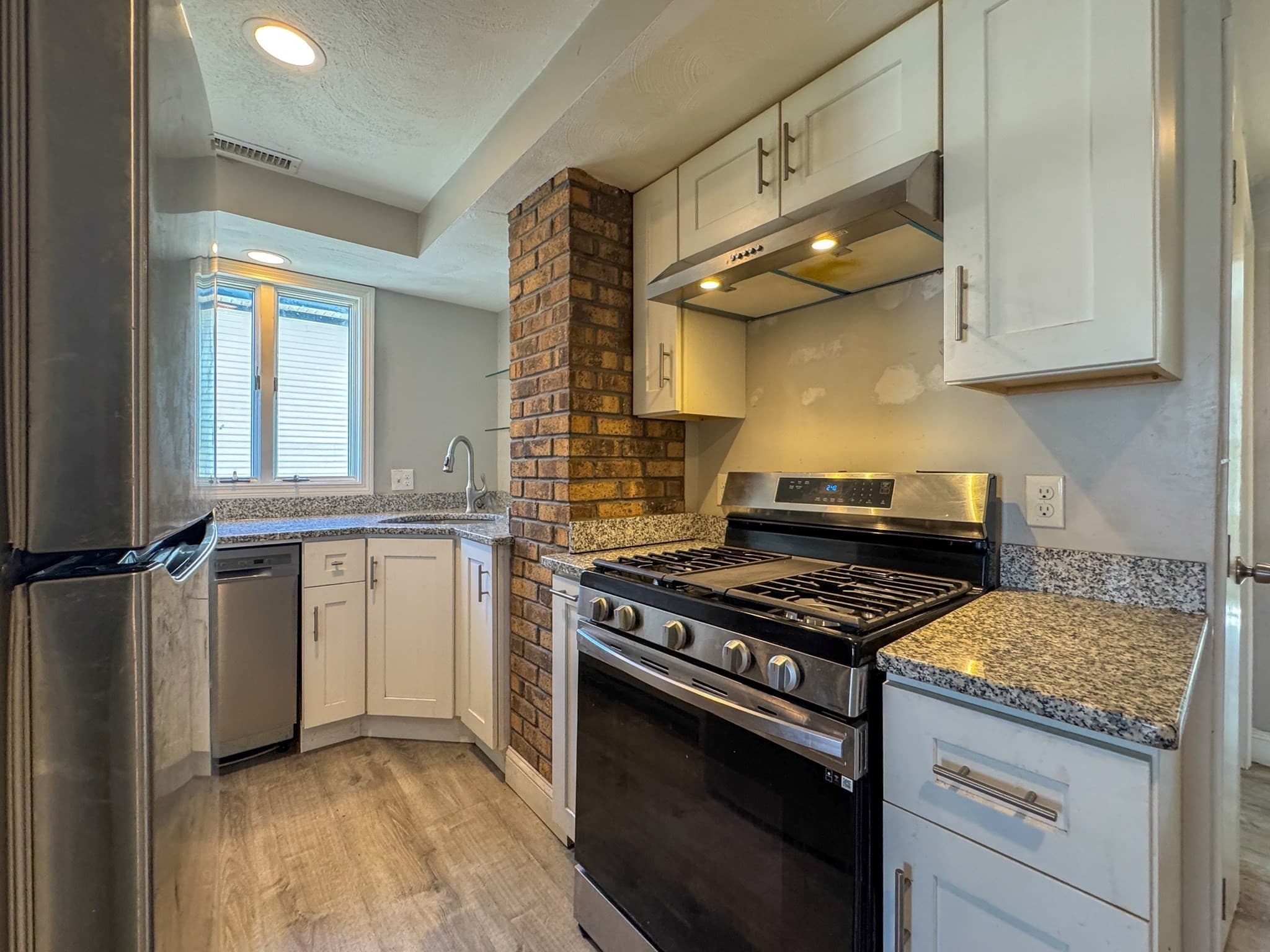3 Family at 123-125 Laurel St, Malden MA 02148, photo 16 of 42