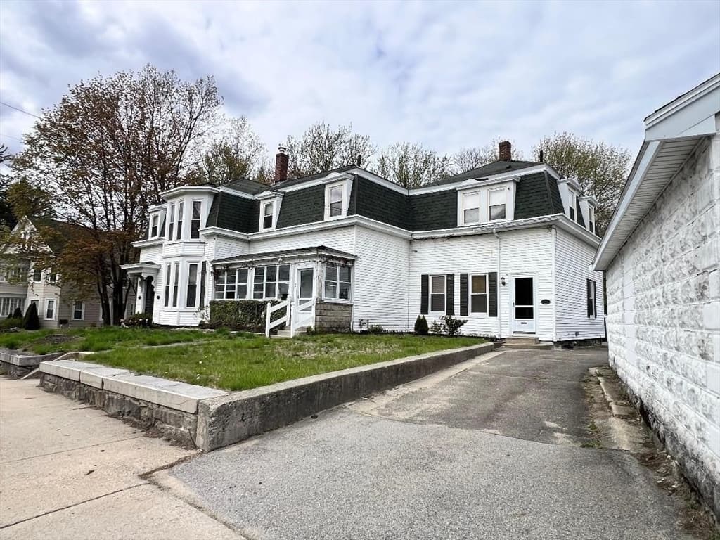 95 Pelham St # 3, Methuen MA 01844