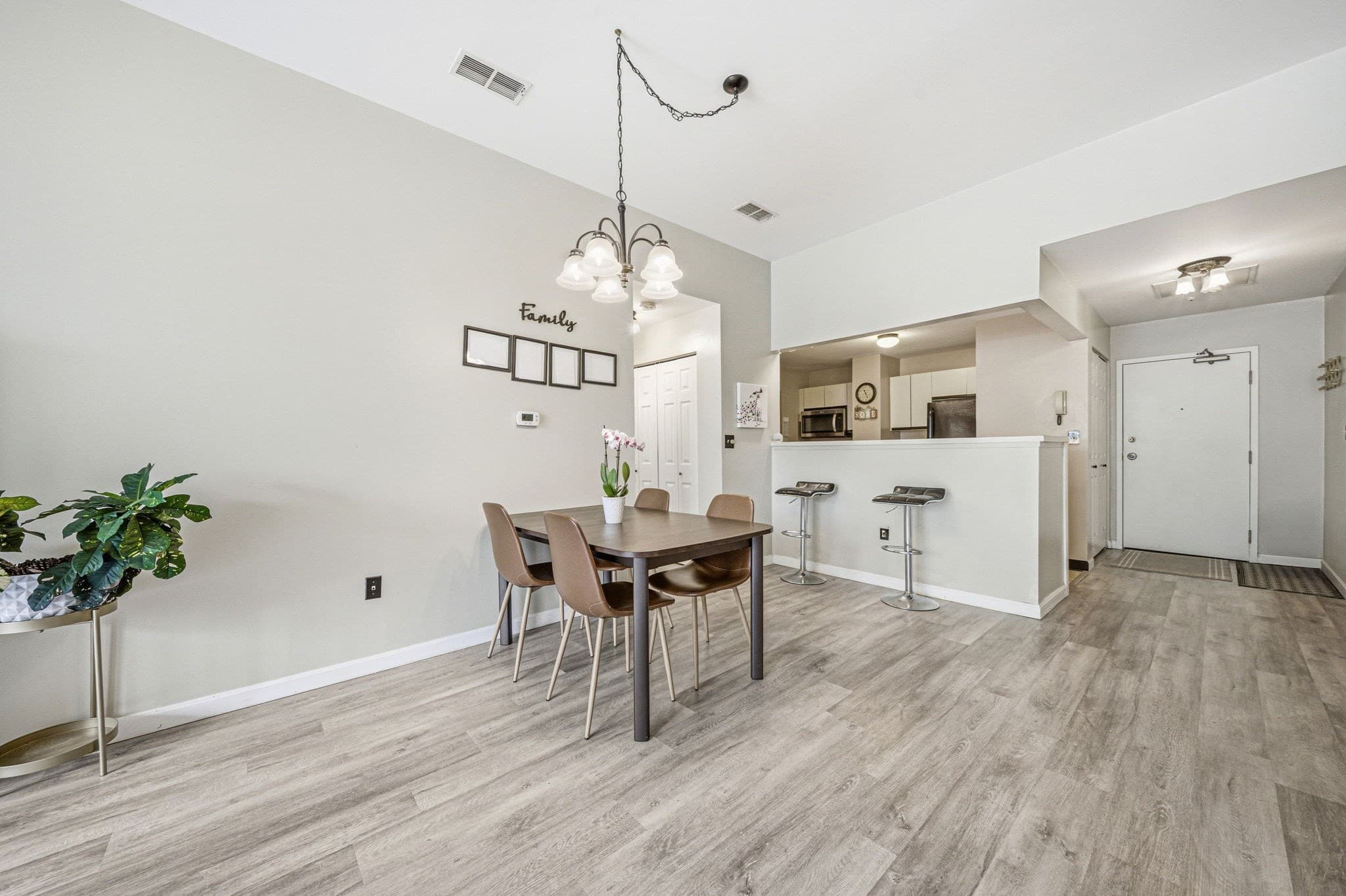 Condominium at 90 Sea # 107, Weymouth MA 02191, photo 13 of 30