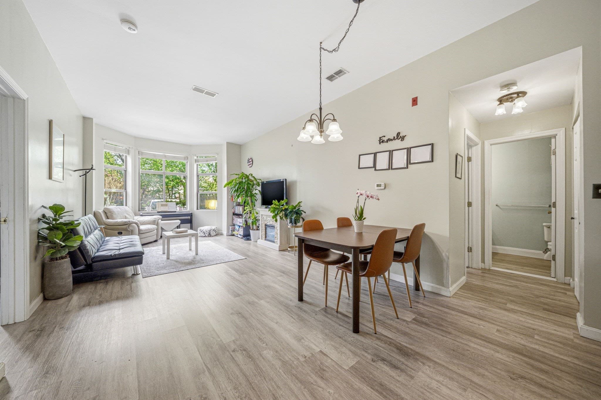 Condominium at 90 Sea # 107, Weymouth MA 02191, photo 12 of 30