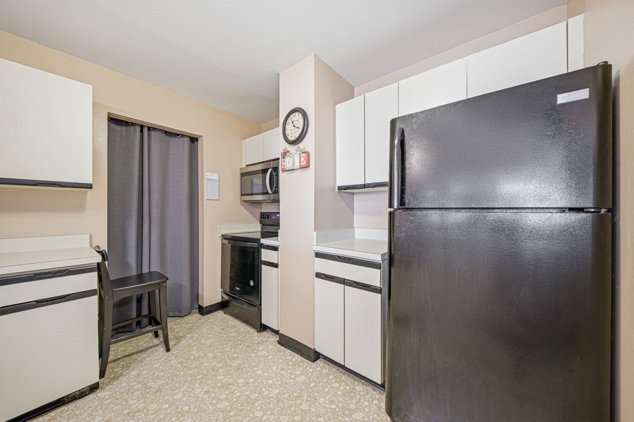 Condominium at 90 Sea # 107, Weymouth MA 02191, photo 8 of 30