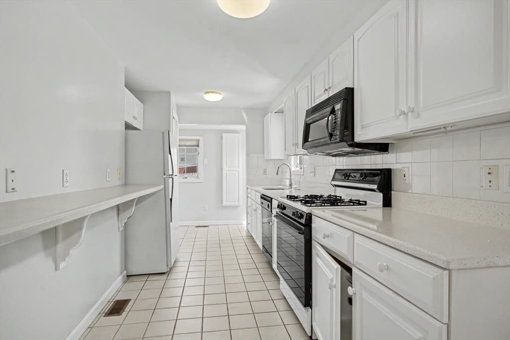 32 Plainfield Ave, Shrewsbury MA 01545 photo 12