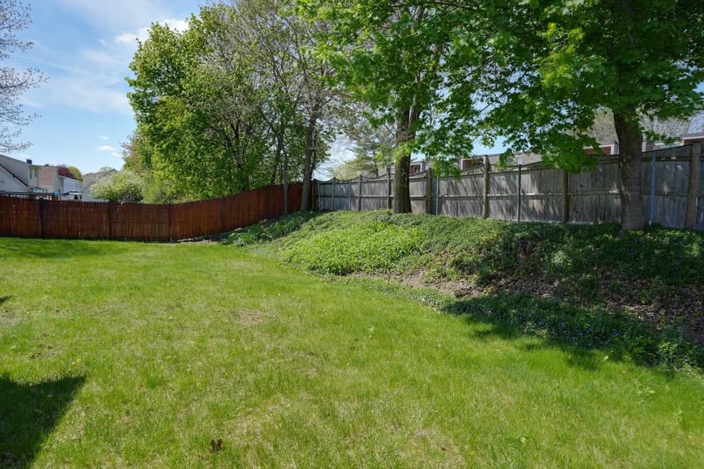 32 Plainfield Ave, Shrewsbury MA 01545 photo 4