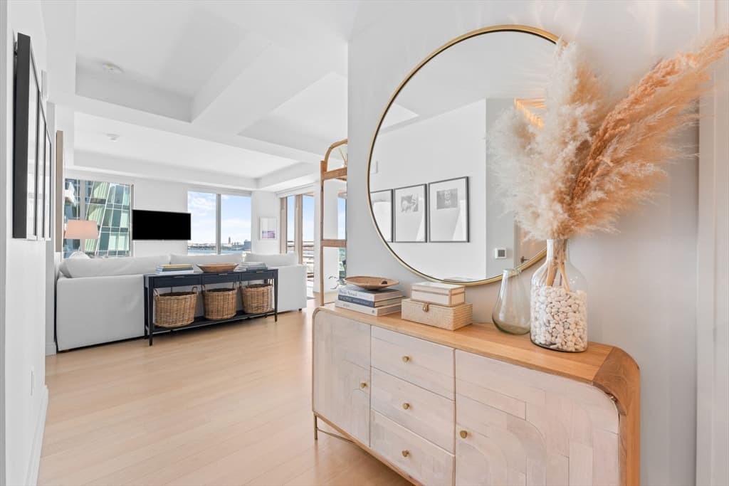 133 Seaport Blvd # 1022, Boston MA 02210