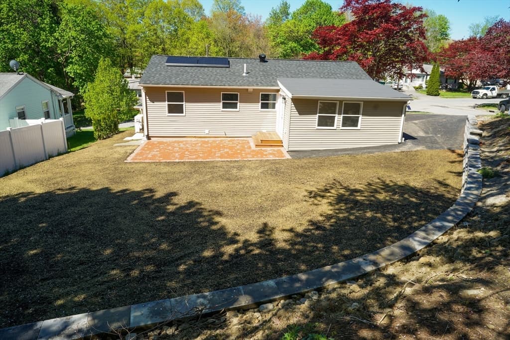 8 Sussex Ln, Worcester MA 01602 photo 36