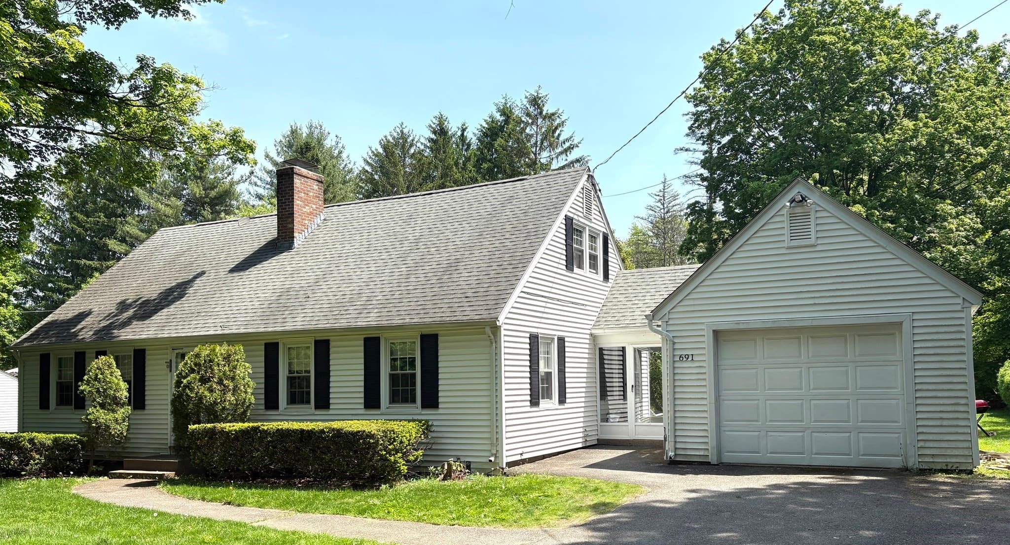 691 E Pleasant St, Amherst MA 01002