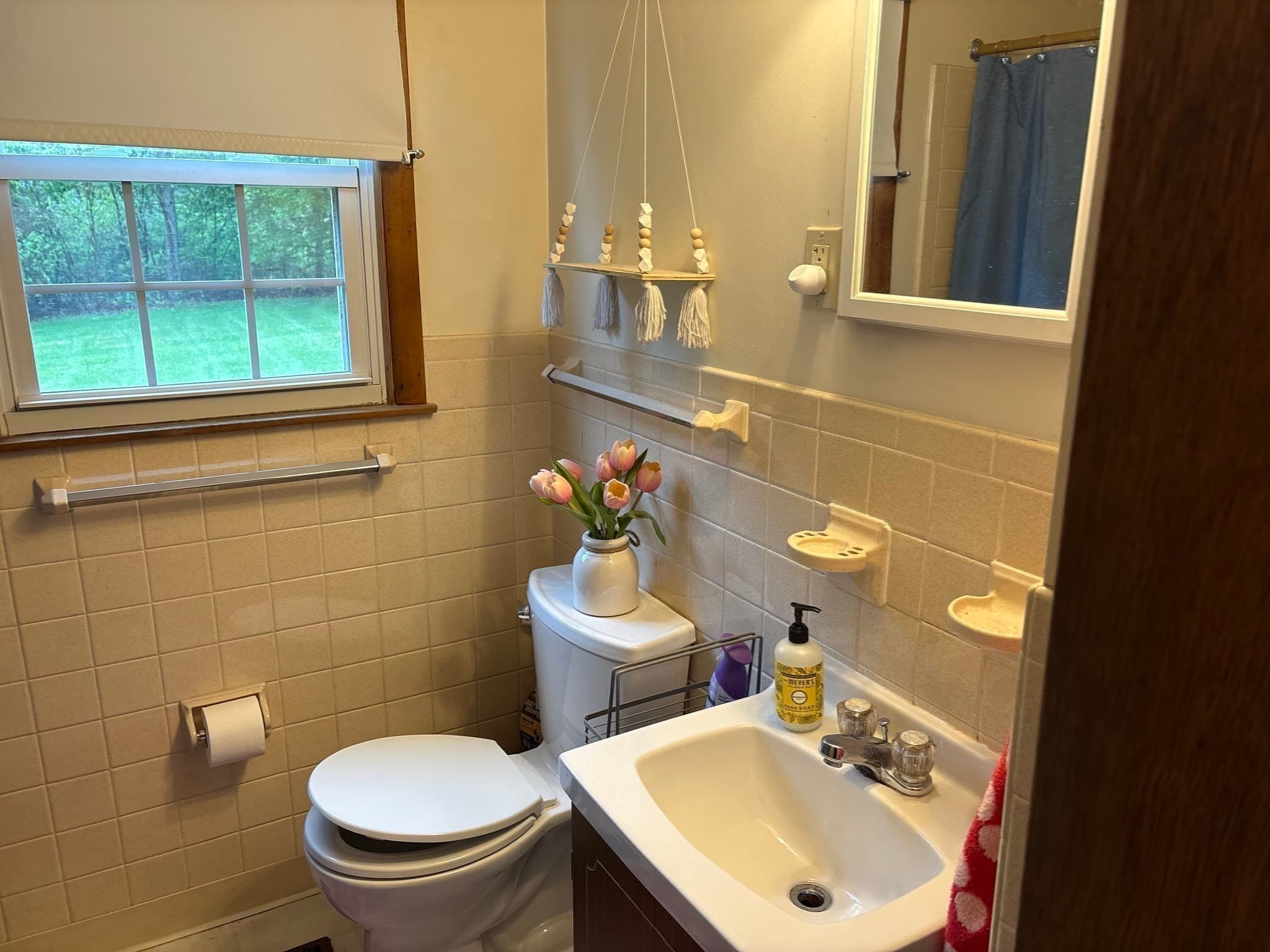 Single Family Residence at 691 E Pleasant St, Amherst MA 01002, Amherst, photo 11 of 18