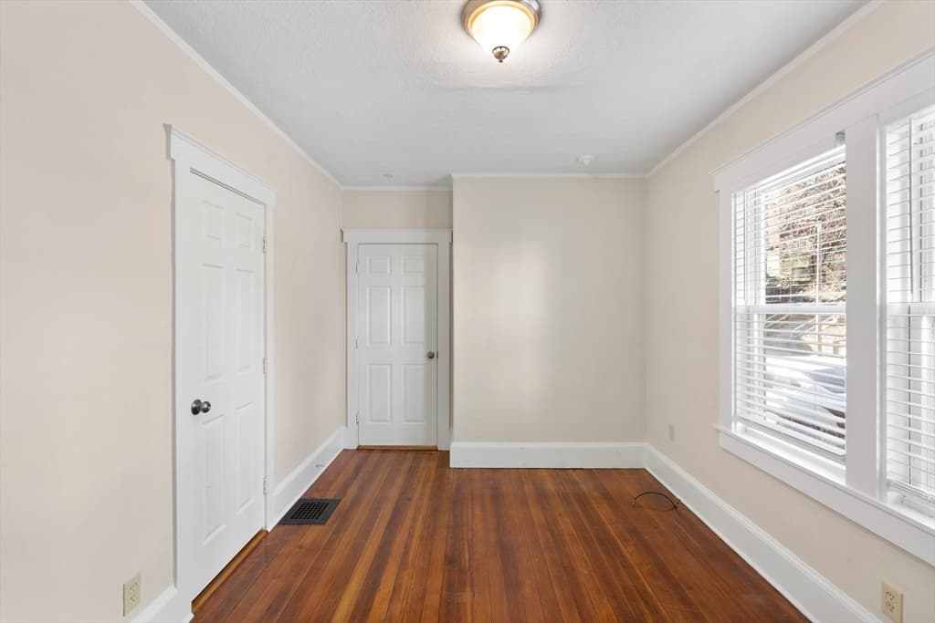 3 Family - 3 Units Up/Down at 51 Alpha Road, Boston MA 02124, photo 9 of 15